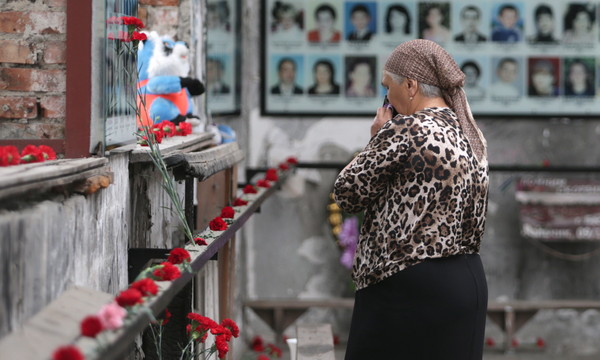 10-я годовщина памяти жертв террористического акта в Беслане. Фото ИТАР-ТАСС/ Станислав Красильников 10-я годовщина памяти жертв террористического акта в Беслане. Фото ИТАР-ТАСС/ Станислав Красильников