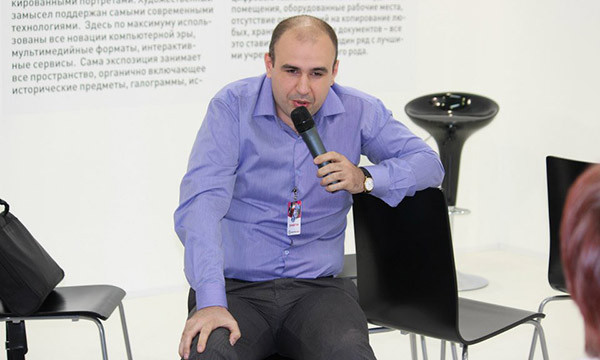 Руководитель архива Центра Ельцина Дмитрий Пушмин